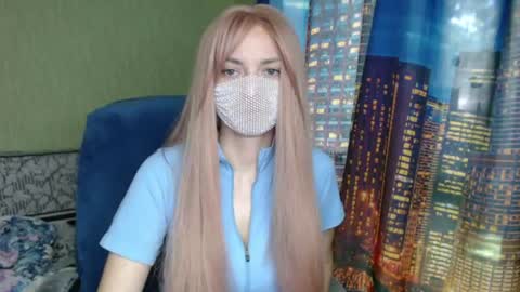 Sophie online show from 06-05-26, 07:25