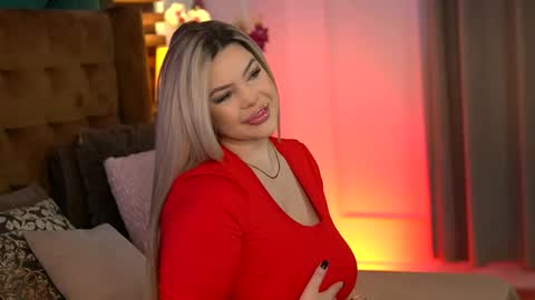 Sophie online show from 02-22-26, 07:19