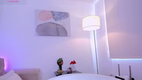 Sophie online show from 02-23-26, 03:42