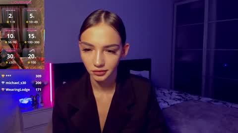 Sophie online show from 10-22-25, 12:44