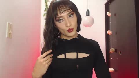 Sophie online show from 02-15-25, 06:55