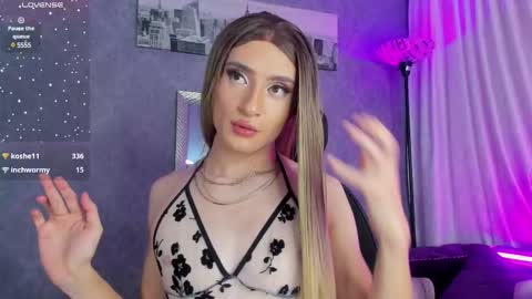 Sophie online show from 03-08-25, 08:03