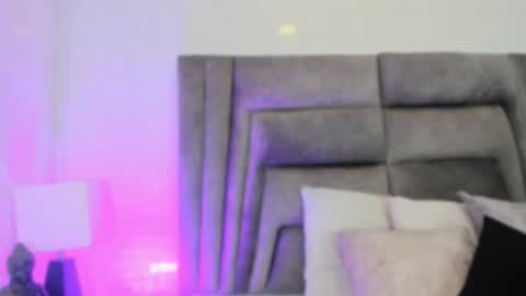 Sophie  online show from 11-27-25, 10:39