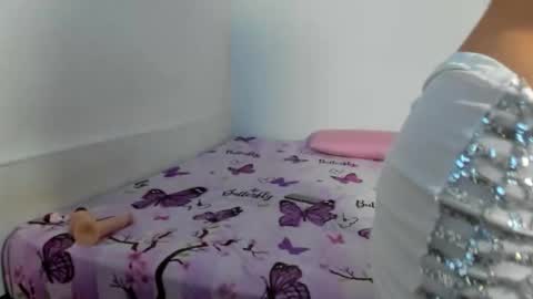 Snapshot of sophiee_veryhot chatting on 11-06-25, 08:54 sophiee veryhot online show from 11-06-25, 08:54