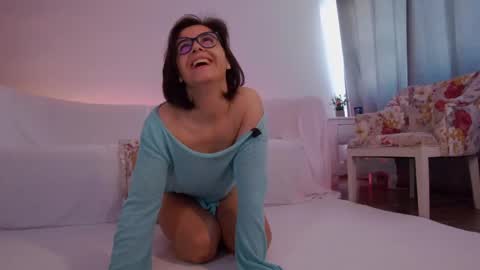 Sophie Rain online show from 06-08-26, 05:08