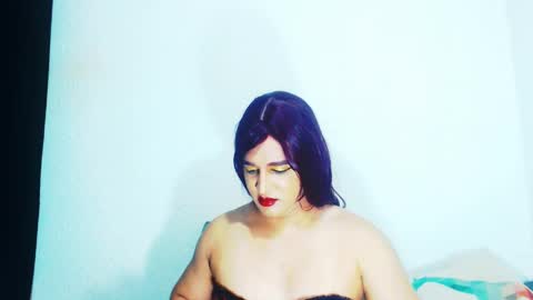 sophiehillsxo online show from 04-11-26, 12:59