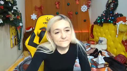 sophiekittyy online show from 12-26-24, 10:37