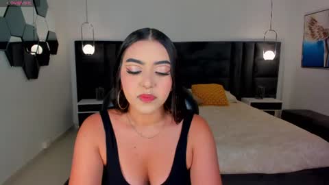 Snapshot of sophielanne chatting on 08-02-26, 04:22 Sophie online show from 08-02-26, 04:22