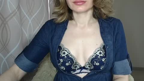 Sophiemisss online show from 04-10-26, 06:18
