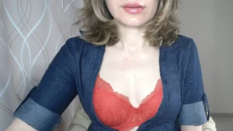 Snapshot of sophiemisss chatting on 05-24-26, 06:07 Sophiemisss online show from 05-24-26, 06:07