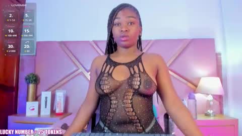 Sophie online show from 11-25-25, 12:27