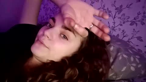 Sophie and my bestie Mandy    online show from 02-08-25, 03:00