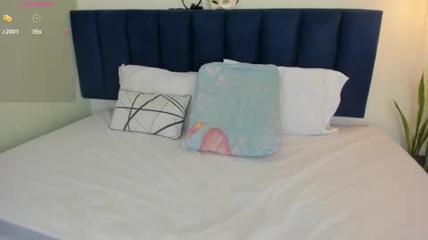 sophieturner_mg online show from 11-01-25, 07:16