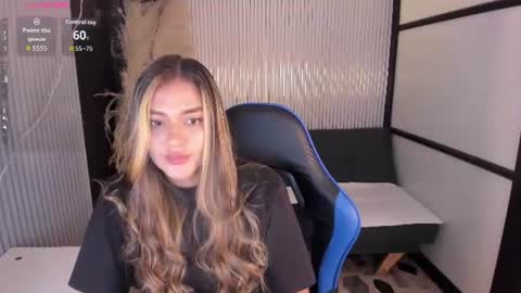 sophiewatson_ online show from 06-18-26, 01:59