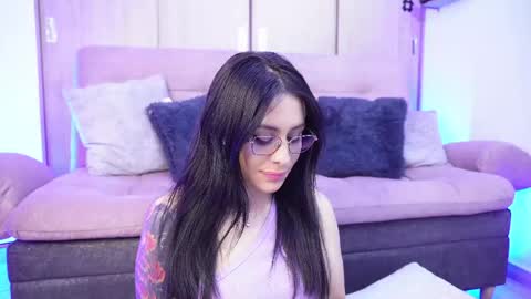 Sophiie online show from 05-20-26, 04:18
