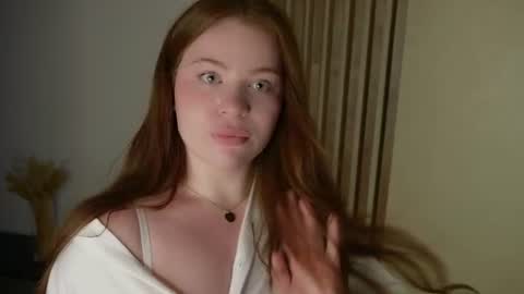 Snapshot of sophishy chatting on 07-02-26, 05:13 im Sophie dont judge harshly this is my 1st day here 3 online show from 07-02-26, 05:13