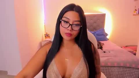 Sophy Bunny online show from 03-26-26, 09:09