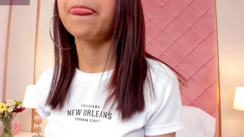 Sophie online show from 03-11-25, 12:28