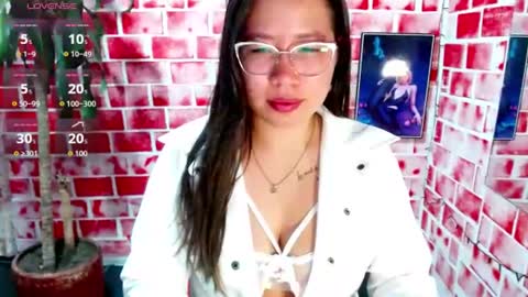 Snapshot of soralily chatting on 07-26-26, 10:22 soralily online show from 07-26-26, 10:22