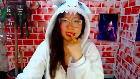 Snapshot of soralily chatting on 07-28-26, 12:48 soralily online show from 07-28-26, 12:48