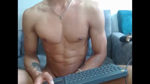 Snapshot of sornero777111 chatting on 04-15-26, 08:31 businessman online show from 04-15-26, 08:31