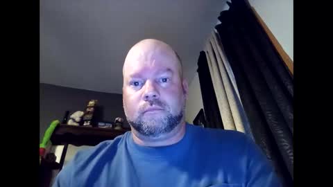 Snapshot of soro00421 chatting on 10-17-25, 08:33 soro00421 online show from 10-17-25, 08:33