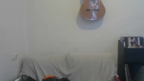 Snapshot of sorollrosa chatting on 02-22-25, 07:56 Metronomism online show from 02-22-25, 07:56