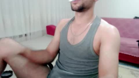 Snapshot of sorrymybadd chatting on 09-28-25, 09:53 luis online show from 09-28-25, 09:53