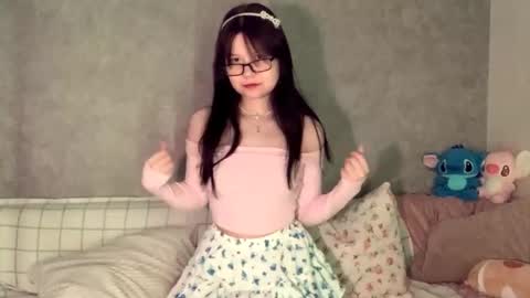 lily online show from 11-02-25, 05:59