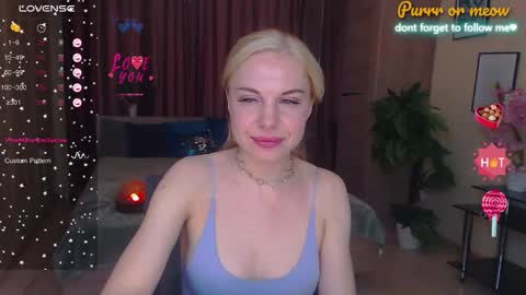 Lisa online show from 10-04-25, 01:36