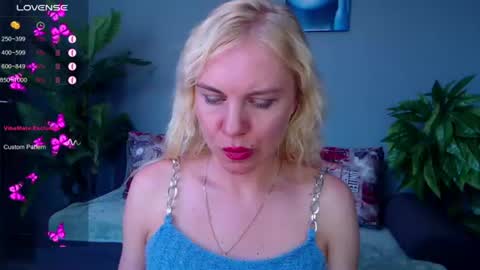 Snapshot of soul_liza chatting on 07-09-26, 06:06 Lisa online show from 07-09-26, 06:06