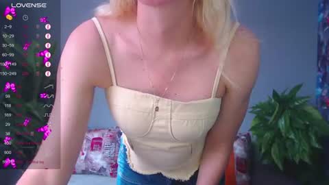 Snapshot of soul_liza chatting on 07-29-26, 03:04 Lisa online show from 07-29-26, 03:04