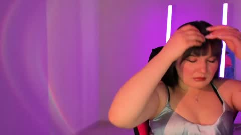 Jennie online show from 04-18-26, 12:09