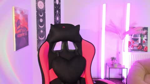 Jennie online show from 04-19-26, 12:04