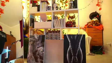 Leah online show from 11-16-25, 12:11