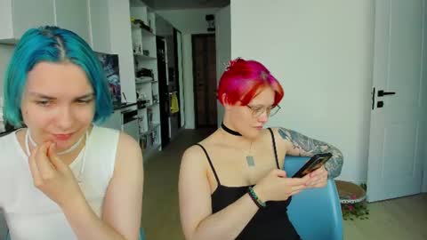 Leah online show from 07-04-26, 03:07