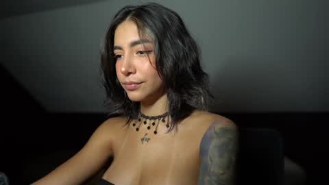 100 explicit here   online show from 01-17-25, 10:33