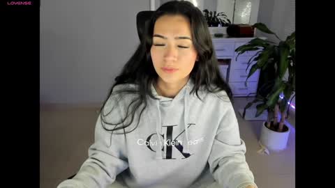 Luisa    online show from 01-05-25, 11:01