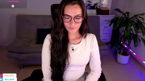 Luisa    online show from 02-19-25, 01:40