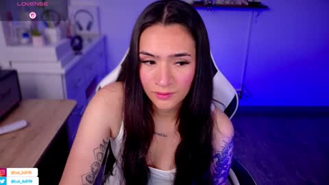 Luisa    online show from 10-25-25, 04:35