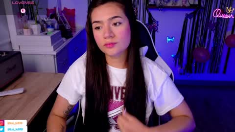 Luisa    online show from 03-25-26, 08:37