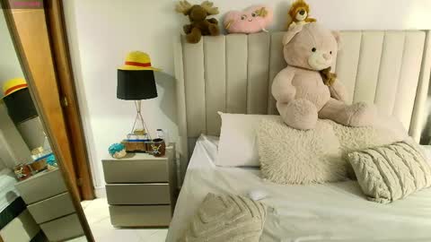 Adeline independent model online show from 04-08-26, 02:11