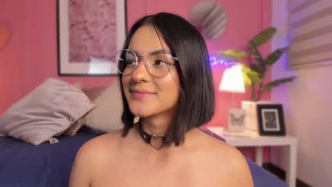 Snapshot of soysaraa_ chatting on 01-08-25, 07:45 Aleja online show from 01-08-25, 07:45