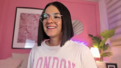 Snapshot of soysaraa_ chatting on 01-21-25, 11:13 Aleja online show from 01-21-25, 11:13