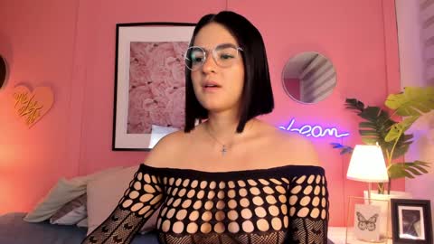 Snapshot of soysaraa_ chatting on 02-01-25, 05:07 Aleja online show from 02-01-25, 05:07