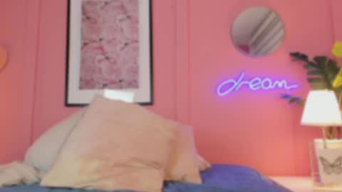 Snapshot of soysaraa_ chatting on 02-05-25, 07:50 Aleja online show from 02-05-25, 07:50