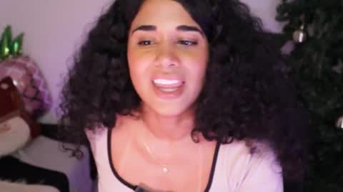 Snapshot of soytropicalfruit chatting on 12-04-24, 11:02 You want to talk to me more personal follow me in My Channel VIP 50 the discount online show from 12-04-24, 11:02