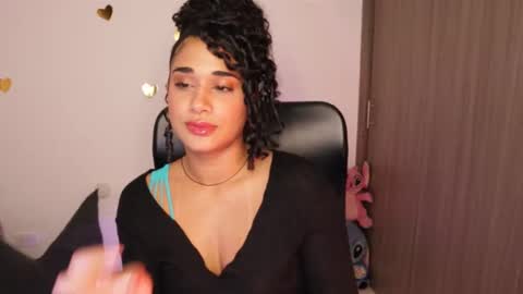 Snapshot of soytropicalfruit chatting on 02-09-25, 05:29 You want to talk to me more personal follow me in My Channel VIP 50 the discount online show from 02-09-25, 05:29