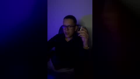 Snapshot of soytudoctoramor chatting on 01-06-26, 03:10 Usuario69 online show from 01-06-26, 03:10