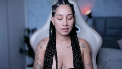 Snapshot of soytulu_ chatting on 11-23-25, 03:01 brisa s online show from 11-23-25, 03:01